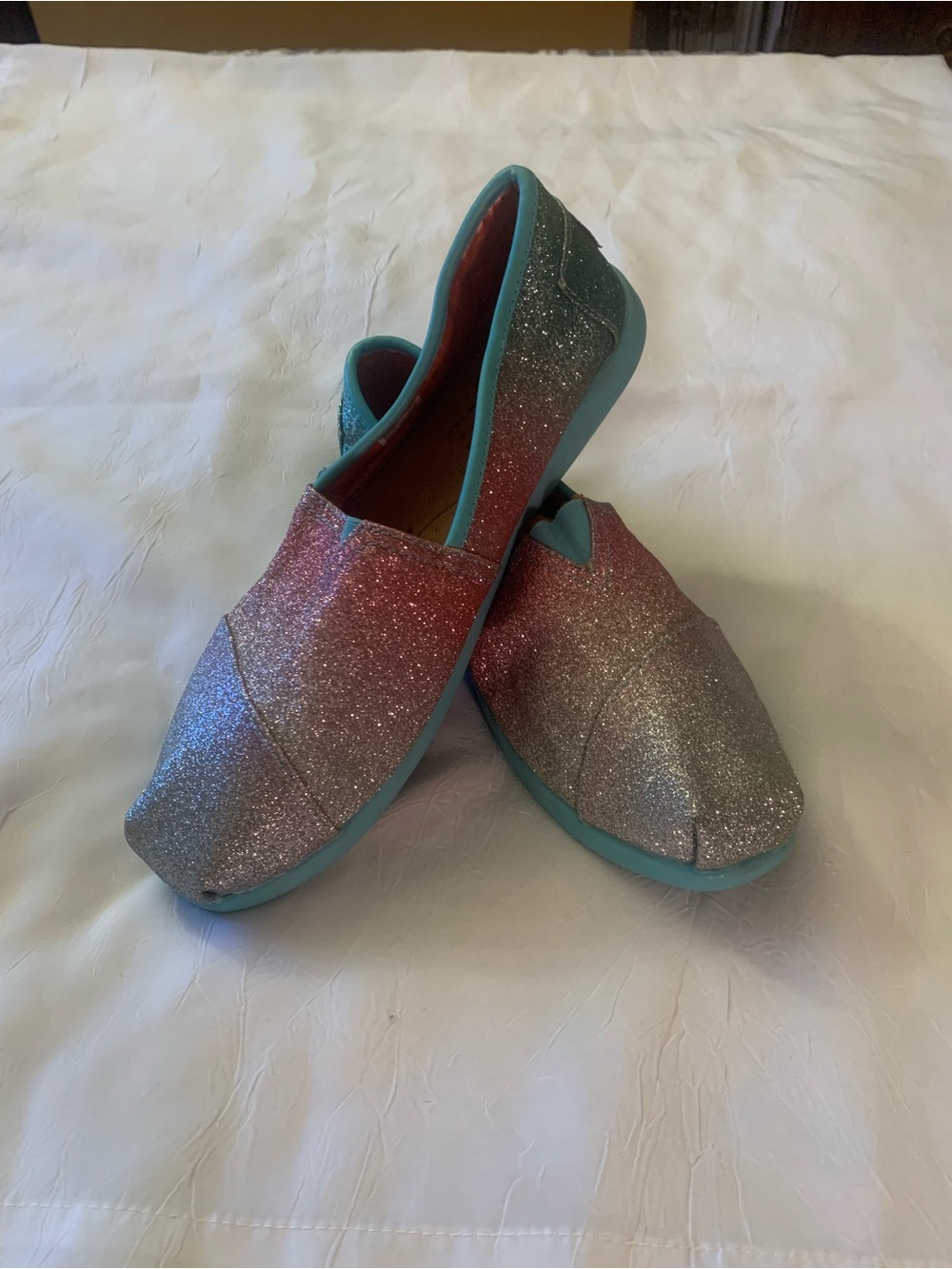 Lil BOBS from Skechers Glitter Slip-Ons in Pink, Silver & Turquoise, size Y6